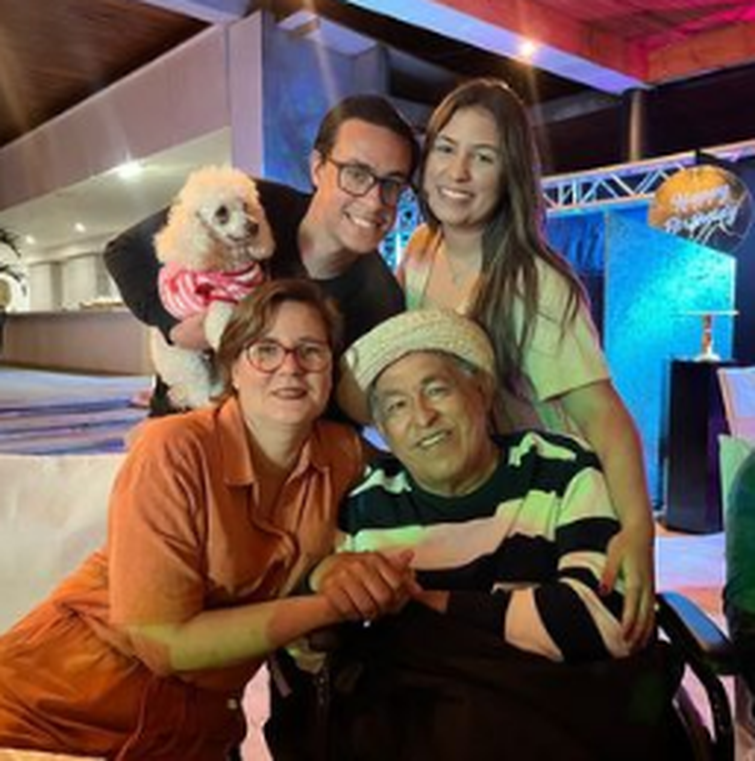 Gualberto Ibarreto junto a su familia. Foto Instagram