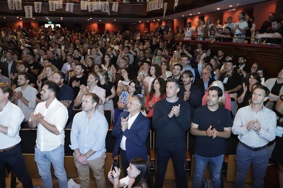 La concejal Guadalupe Garriz participó del Encuentro Provincial de Cultura en el Teatro Argentino