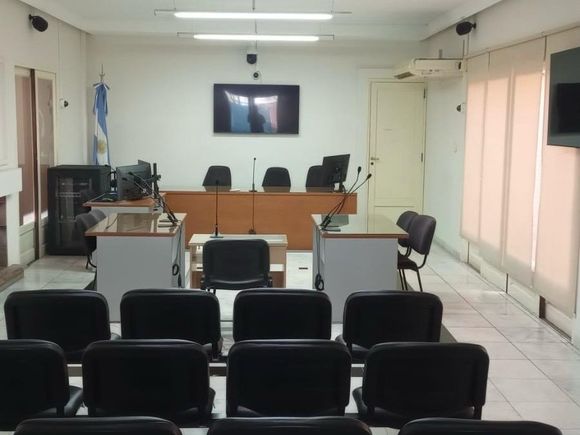 Aprovechando el vínculo familiar, un hombre abusó de tres niñas: fue condenado a 16 años de prisión