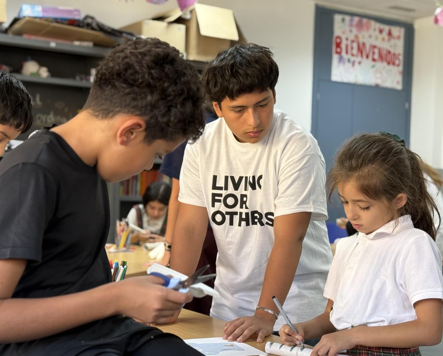 Niños de Tetuán exploran la aeronáutica con el apoyo de Boeing y Cooperación Internacional
