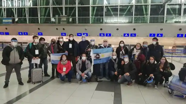 Grabois salió de Argentina con pasaporte “vencido”