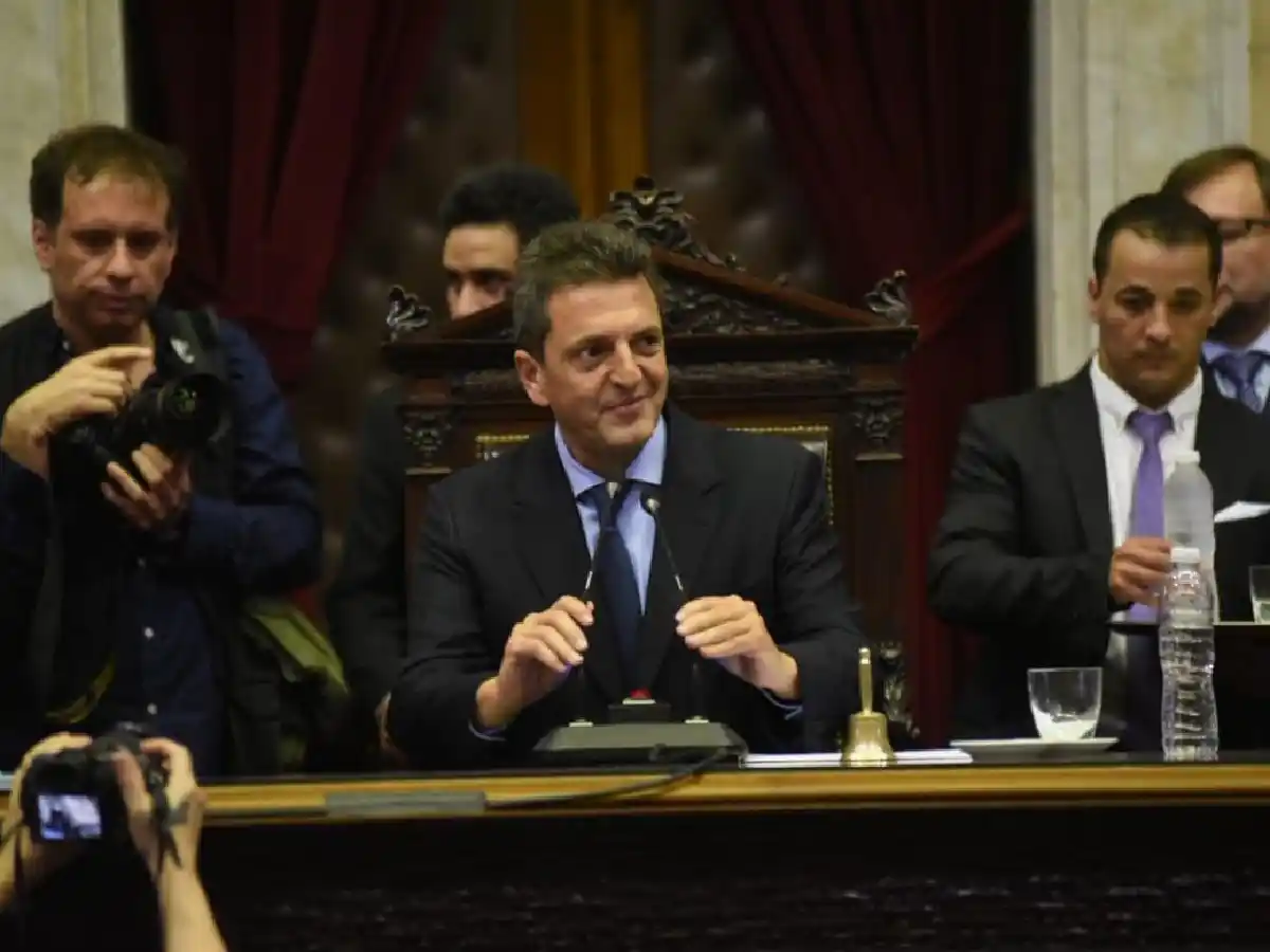 Diputados suspendió los aumentos para legisladores y personal político 