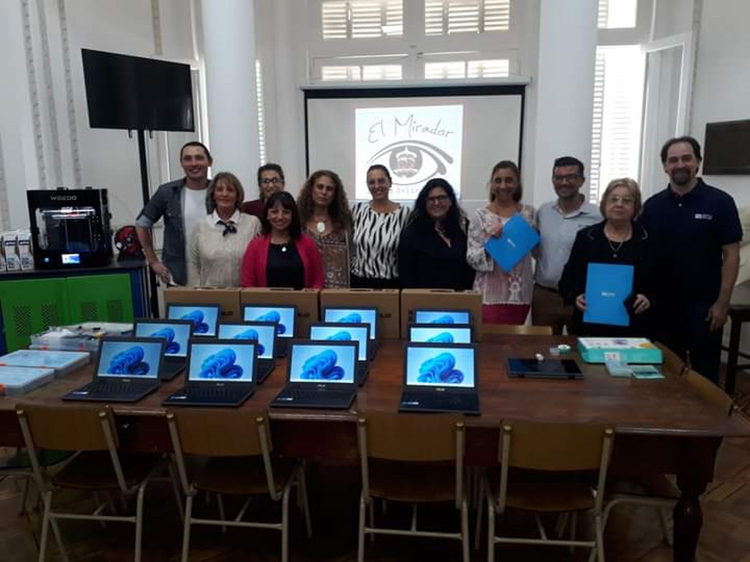 Nuevas aulas digitales para el Colegio Nacional y la Escuela Rosa Regazzi