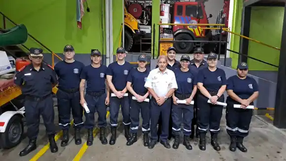 Siete nuevos bomberos voluntarios recibieron su grado en Concordia