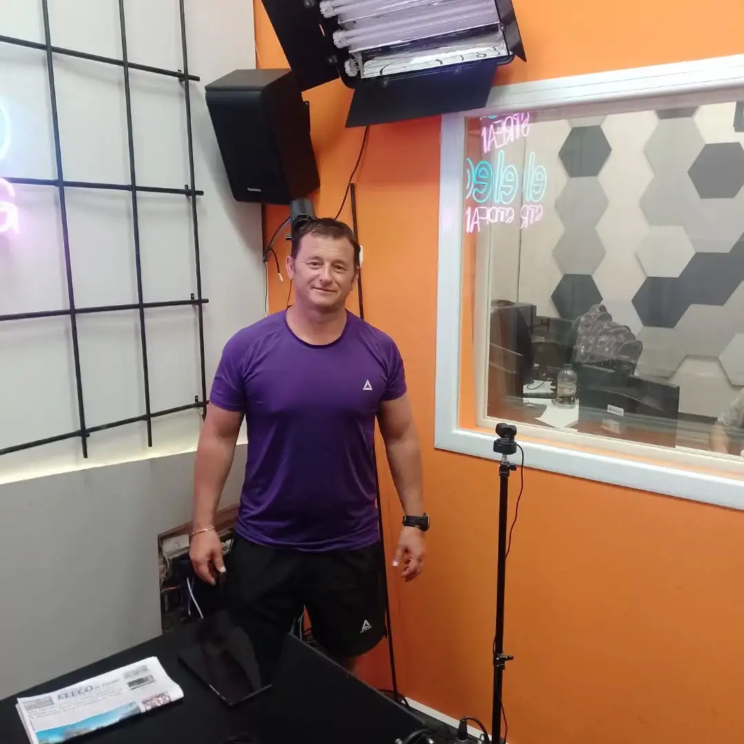 Gerardo Villar, DT de Ferro.