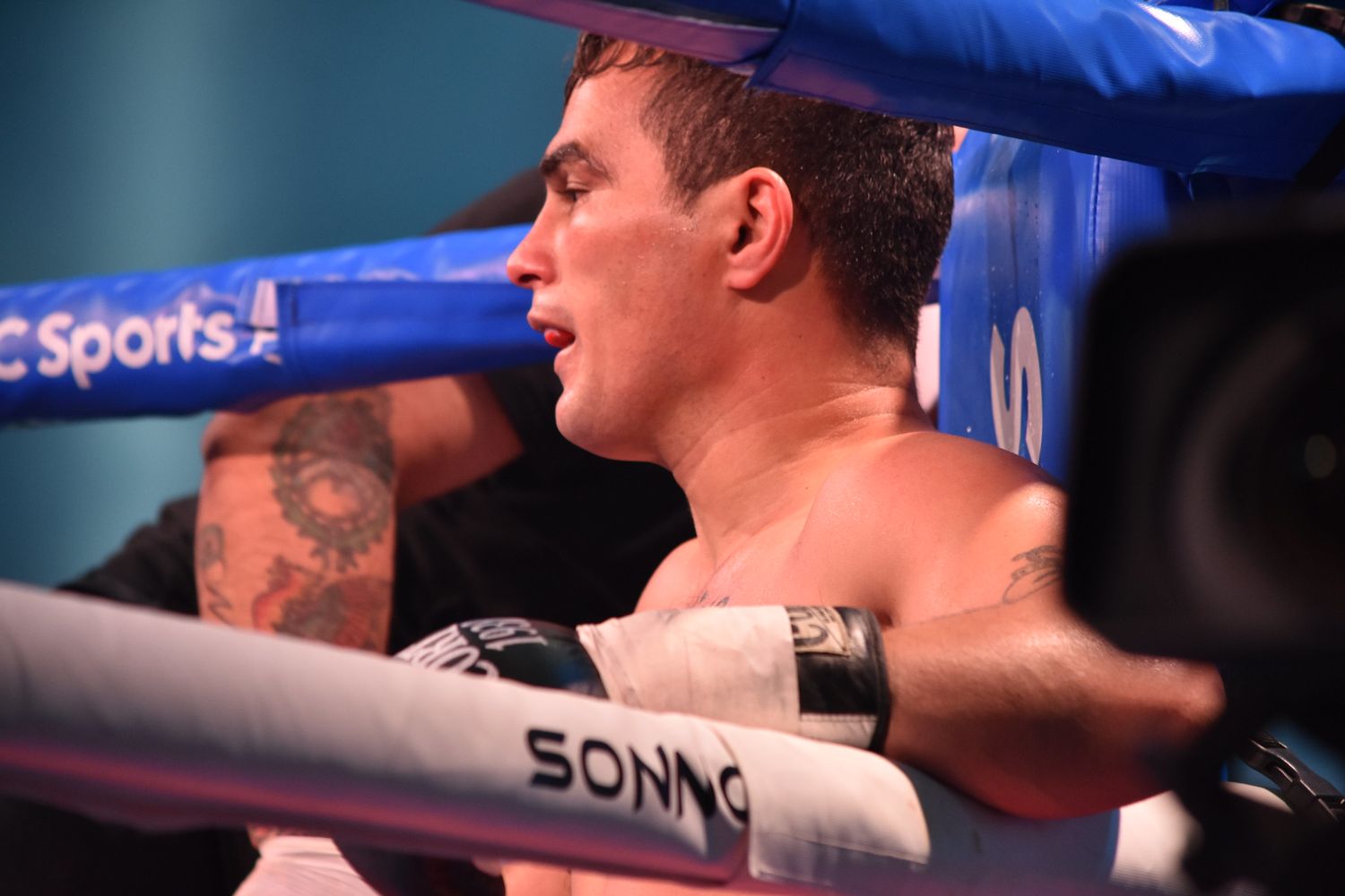 Miguel Correa se subirá al ring en la antesala de la pelea por un título mundial femenino en Paraná