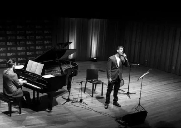 Tango y folklore en la Biblioteca: con un show reprogramado, Leandro Madera vuelve a la ciudad