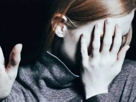 Dos hombres detenidos por violencia de género