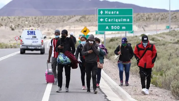 MIGRANTES VENEZOLANOS padecen inclemencias del clima en la frontera entre Chile y Bolivia