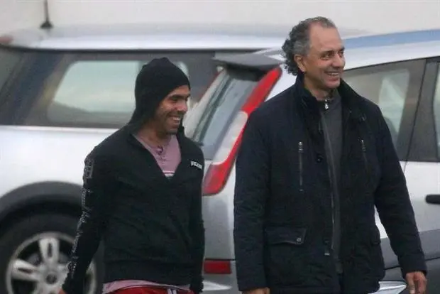 El representante de Tévez y Wanchope Abila estuvo en la Bombonera y habló con Angelici