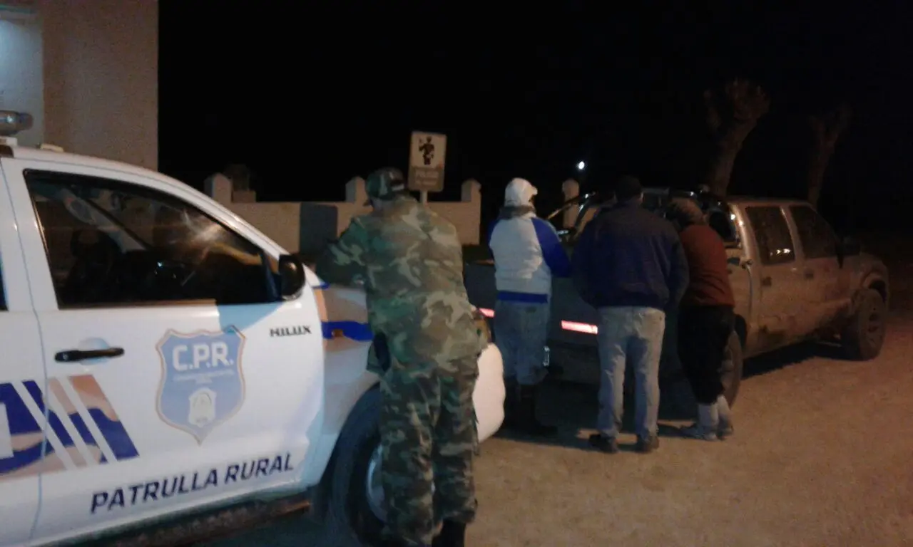 CLARAZ: Demoran a tres cazadores