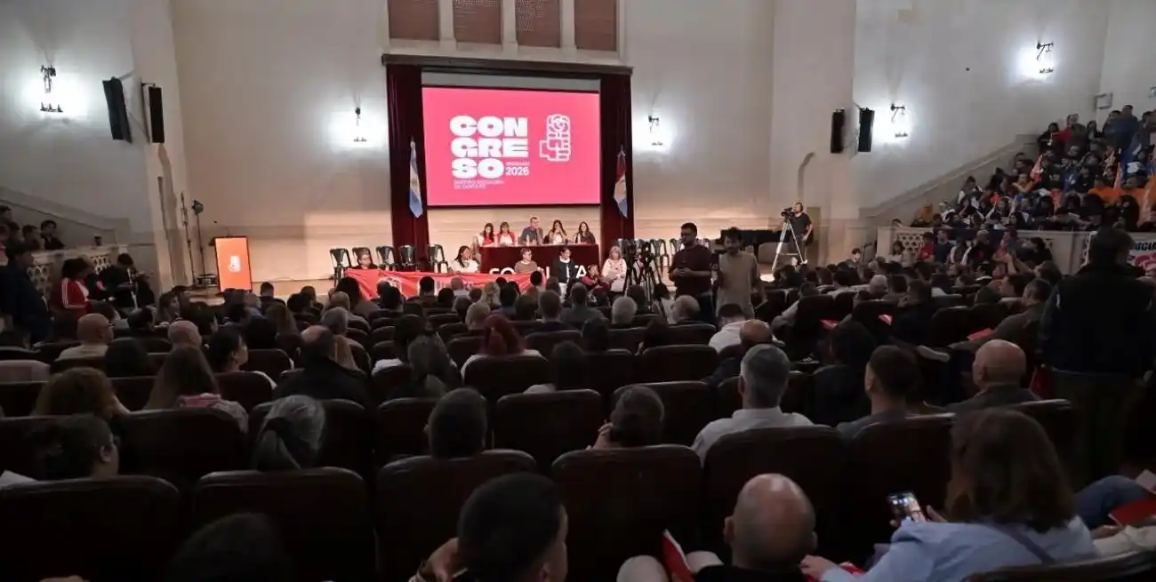 El encuentro, desarrollado en el Paraninfo de la Universidad Nacional del Litoral (UNL), se inició a la mañana con el debate en comisiones sobre la realidad nacional y provincial.