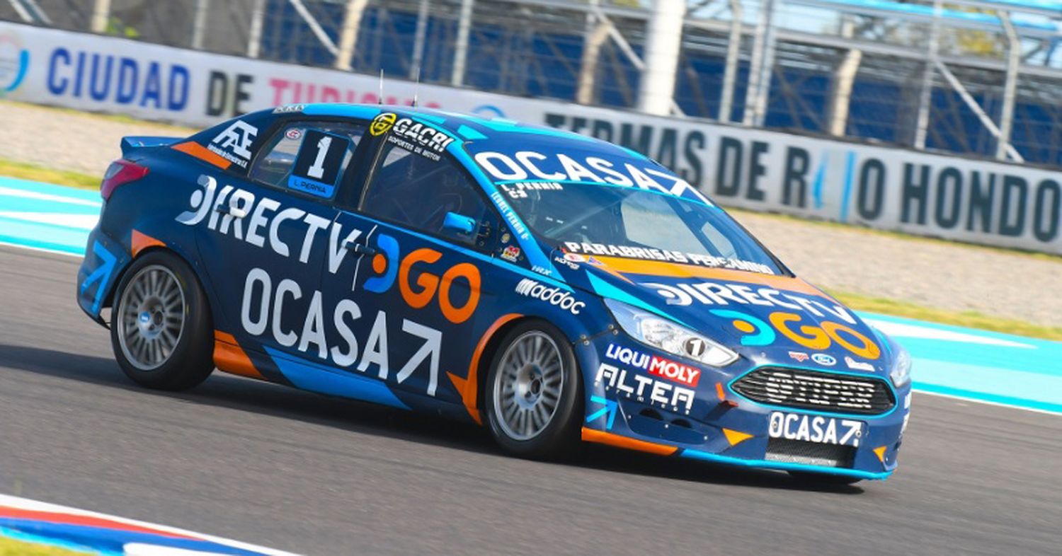 Leonel Pernía y su Ford Focus, liderando el torneo de la Clase 3