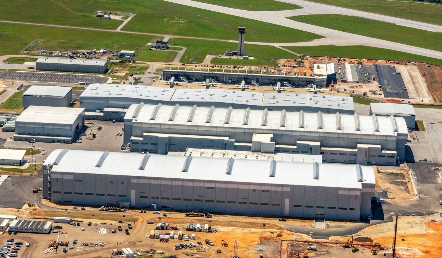 Airbus inaugura oficialmente la línea de producción de A220 en Estados Unidos