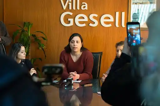 El oficialismo de Villa Gesell presentó su lista: La jefa de ANSES y el secretario de Turismo al Concejo