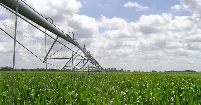 Impulsan el primer equipo de riego de precisión con sistema de dosis variable
