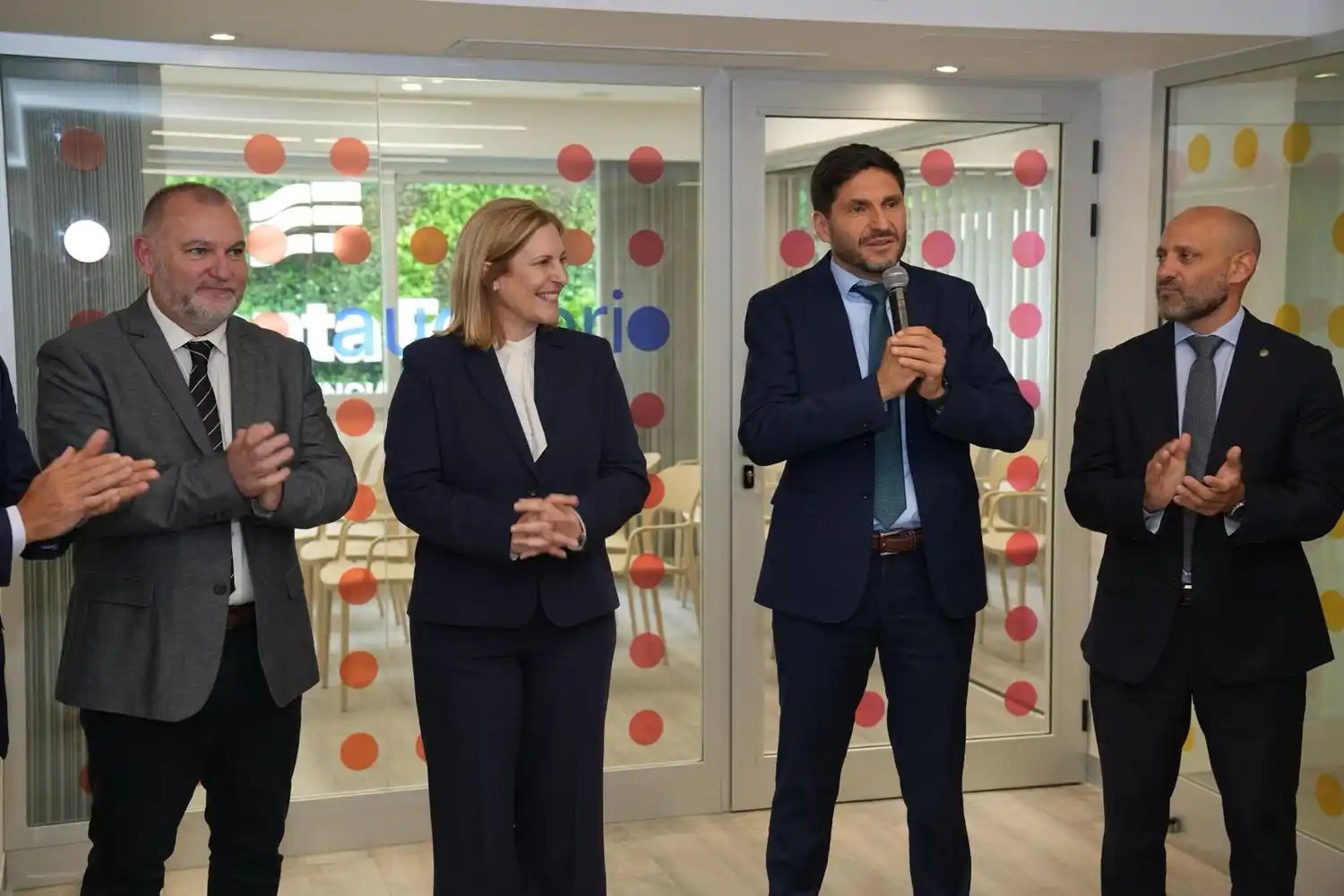 Pullaro inauguró una embajada comercial y productiva de Santa Fe en CABA