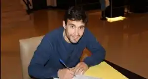 Ceballos ya firmó su vínculo con Colón