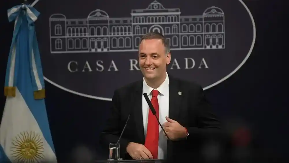 El jefe de Gabinete, Manuel Adorni.