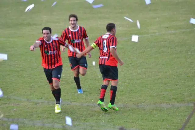 Gualeguay Central se quedó con el clasico al vencer a Sportiva