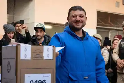 "Es un día para construir esperanza", señalò Juan Grabois tras emitir su voto