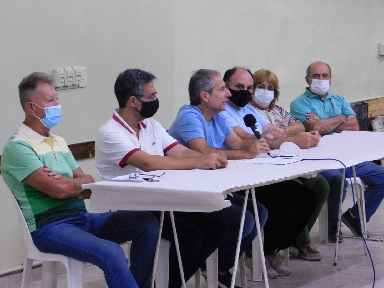 Bernarte con vecinalistas: “Nos ayudan a resolver los problemas reales”