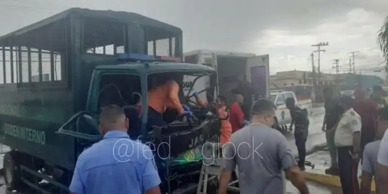 Un muerto y cuatro heridos dejó colisión entre unidades militares en Cagua