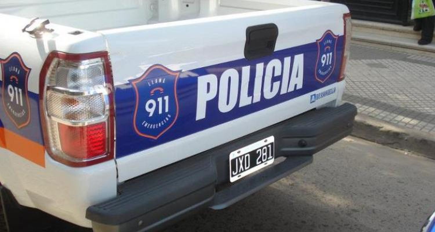 Tras persecución, apresaron a dos jóvenes que intentaban darse a la fuga