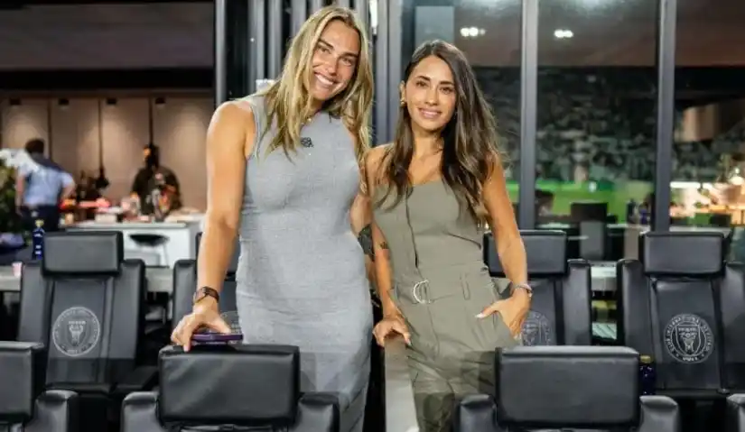 En medio de una pausa en el circuito WTA, Sabalenka sorprendió al mostrarse relajada junto a Roccuzzo