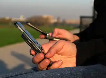 Los usuarios podrán hacer aportes al nuevo reglamento de telefonía celular 