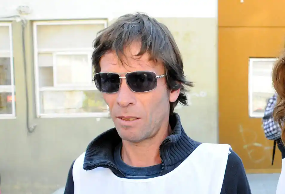 Afuera de las Mesas Distritales, los gremios dijeron que es parte de la campaña electoral