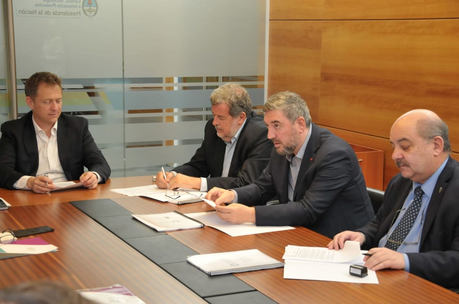 Universidades, organismos nacionales y provinciales crean Centro de Investigaciones sobre agua y ambiente
