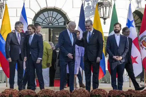 ¿Y LA MIGRACIÓN? 9 líderes latinoamericanos asisten a CUMBRE ECONÓMICA EN LA CASA BLANCA