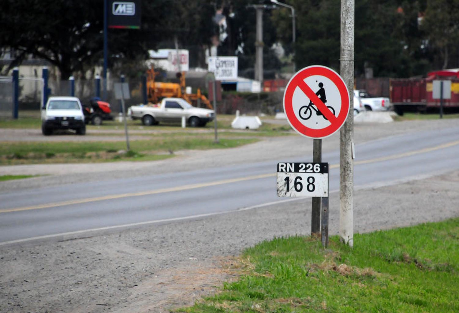 Buscan al conductor de la camioneta que participó del fatal accidente en la Ruta 226