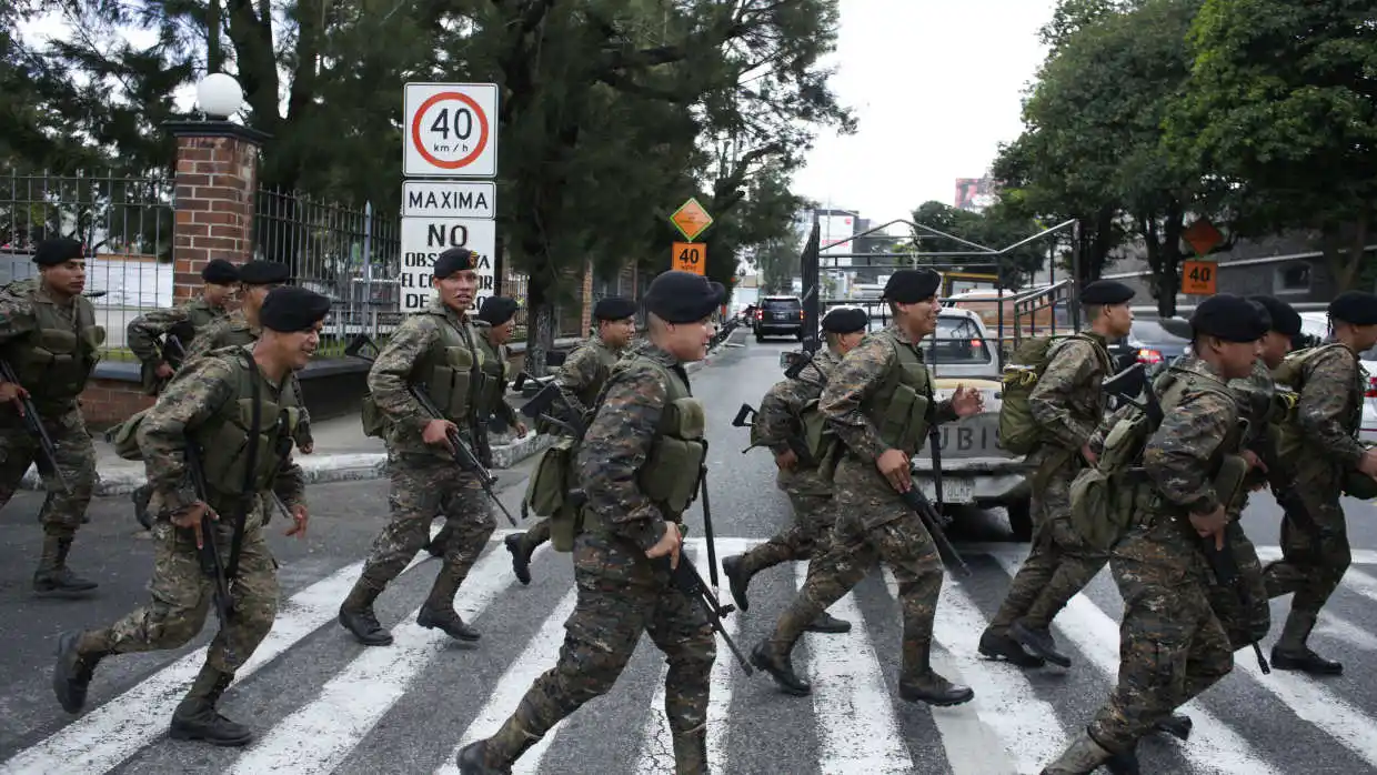 Guatemala: Alcalde pidió mantener a los militares en las calles