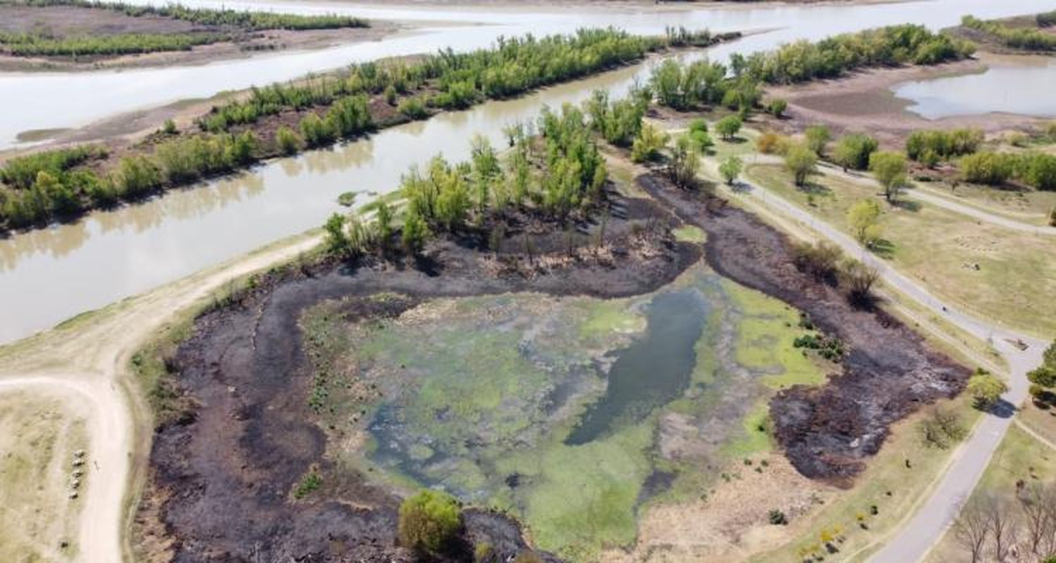 Incendio en el Paseo Público: así se ve la zona desde el aire