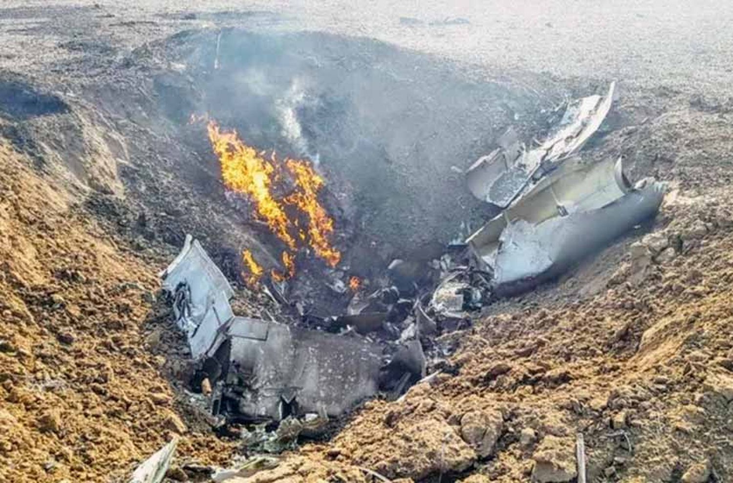 Un piloto murió tras estrellarse un avión de la Fuerza Aérea en el sur de Córdoba