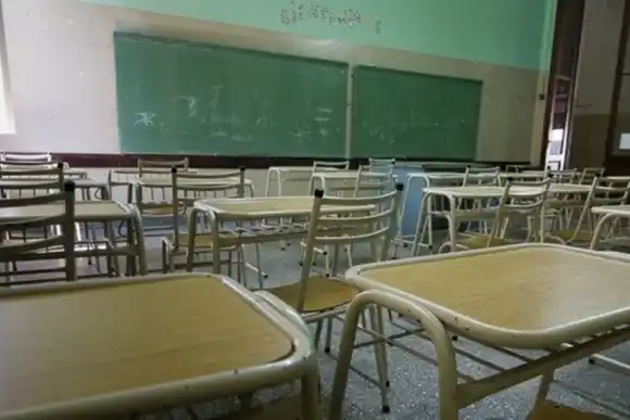 Docentes de Rosario advirtieron que el lunes 26 no empiezan las clases, sino una medida de fuerza