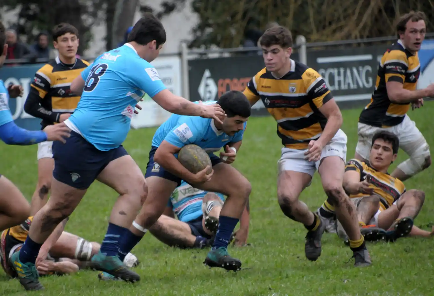 Una imagen del duelo de la semana pasada entre Uncas y Comercial.