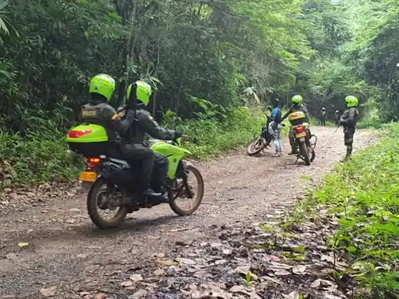Otro ataque contra la policía en Colombia, deja varios uniformados heridos