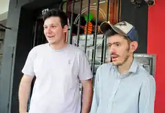 Dos locales tandilenses se unieron en una campaña solidaria para estas Fiestas