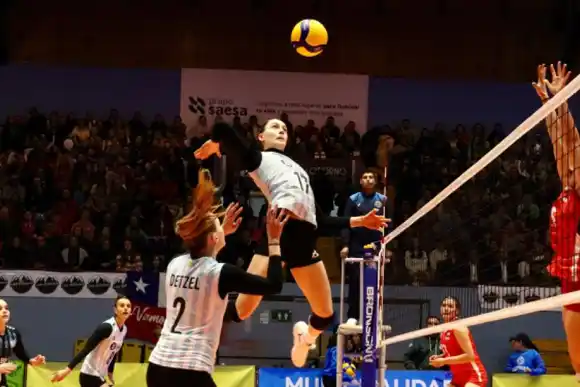 Victoria de Las Panteritas en el debut en el Sudamericano