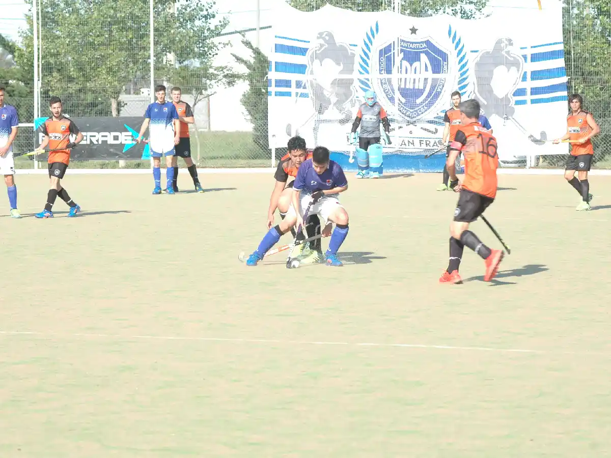 Los varones juegan en Rafaela 