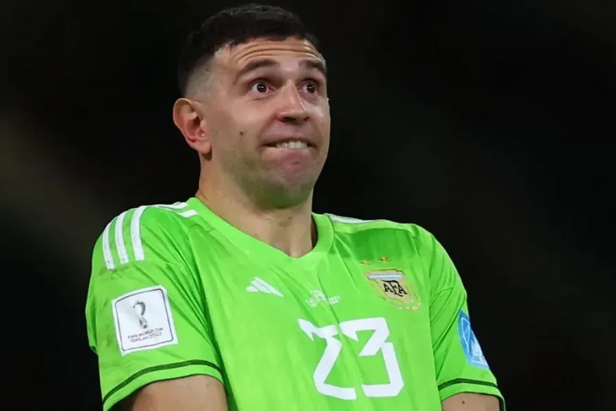 Dibu Martínez reveló cómo hace para evitar "la joda" y sorprendió a todos