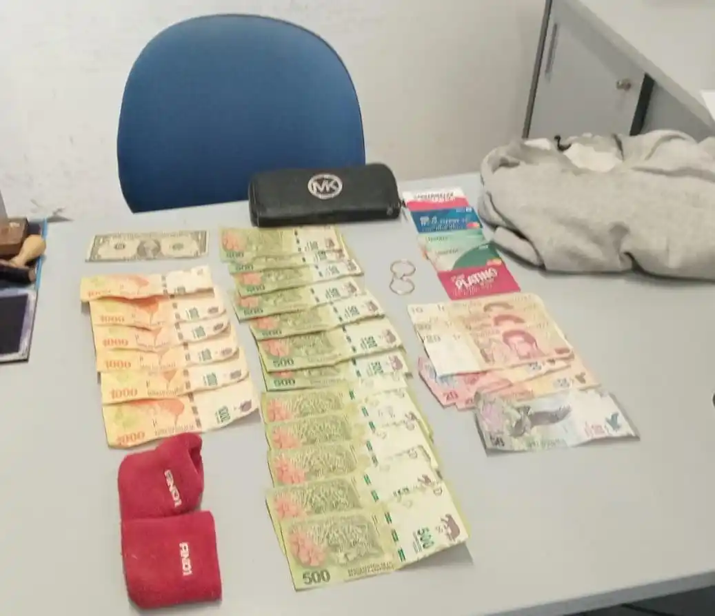 Los elementos secuestrados por la Policía.