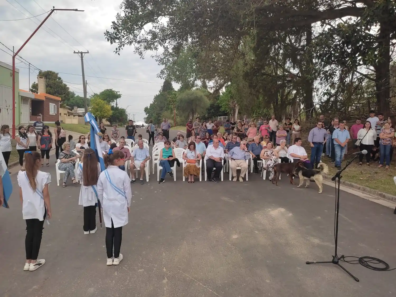 Tezanos Pinto celebró sus 110 años con una gran fiesta