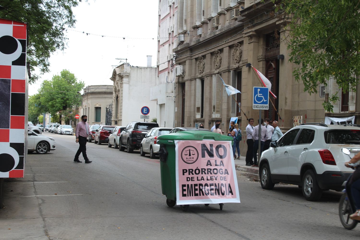 Tribunales: Continúa el reclamo de los trabajadores