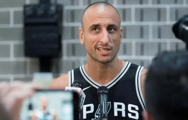 El bahiense Emanuel Ginóbili inicia su 16ª temporada en la NBA