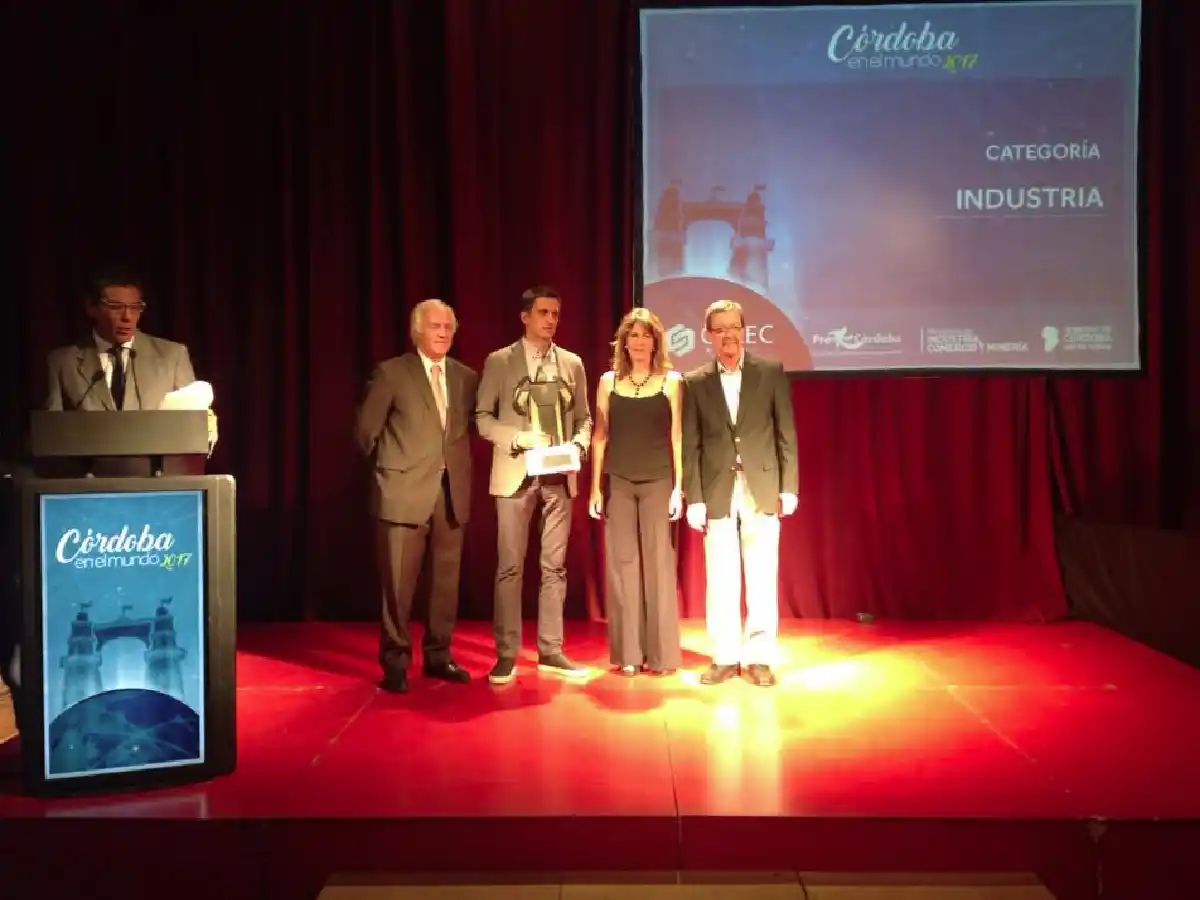 Akron, distinguida como la industria exportadora del año 