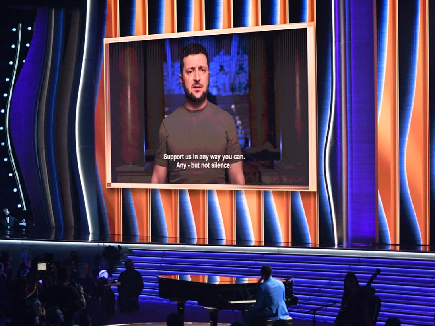El mensaje de Zelenski en la ceremonia de los Grammy: “Nuestros músicos llevan chalecos antibalas en lugar de esmoquin"